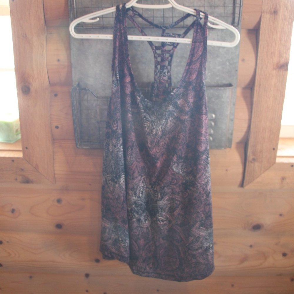 Maurices inMOTION Tank.